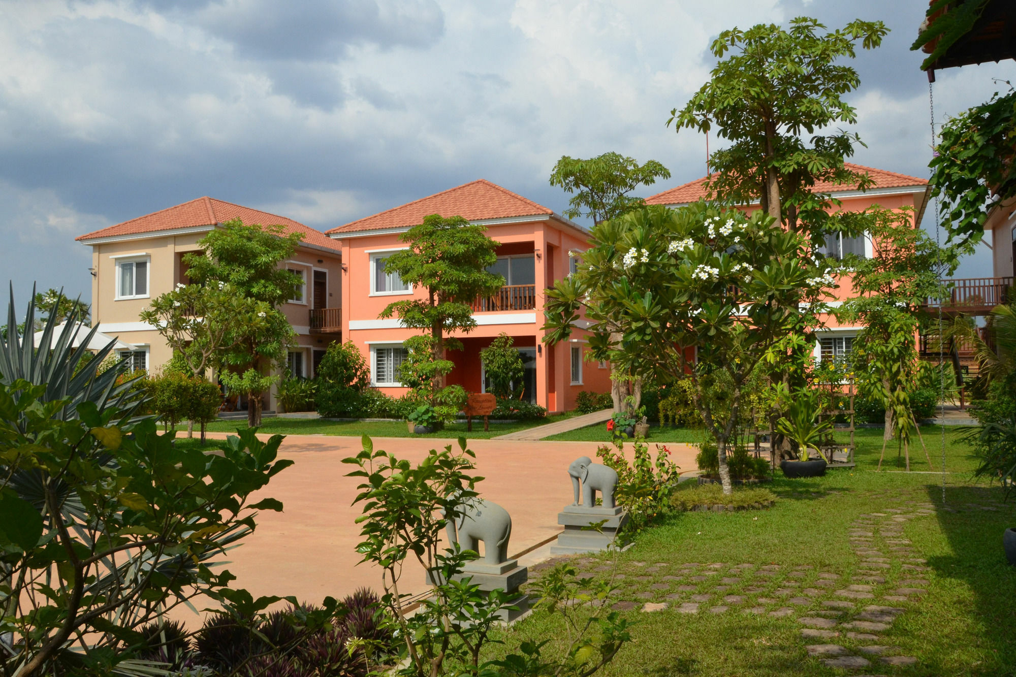 Les Residences Yen Dy Angkor Siem Reap Exterior photo